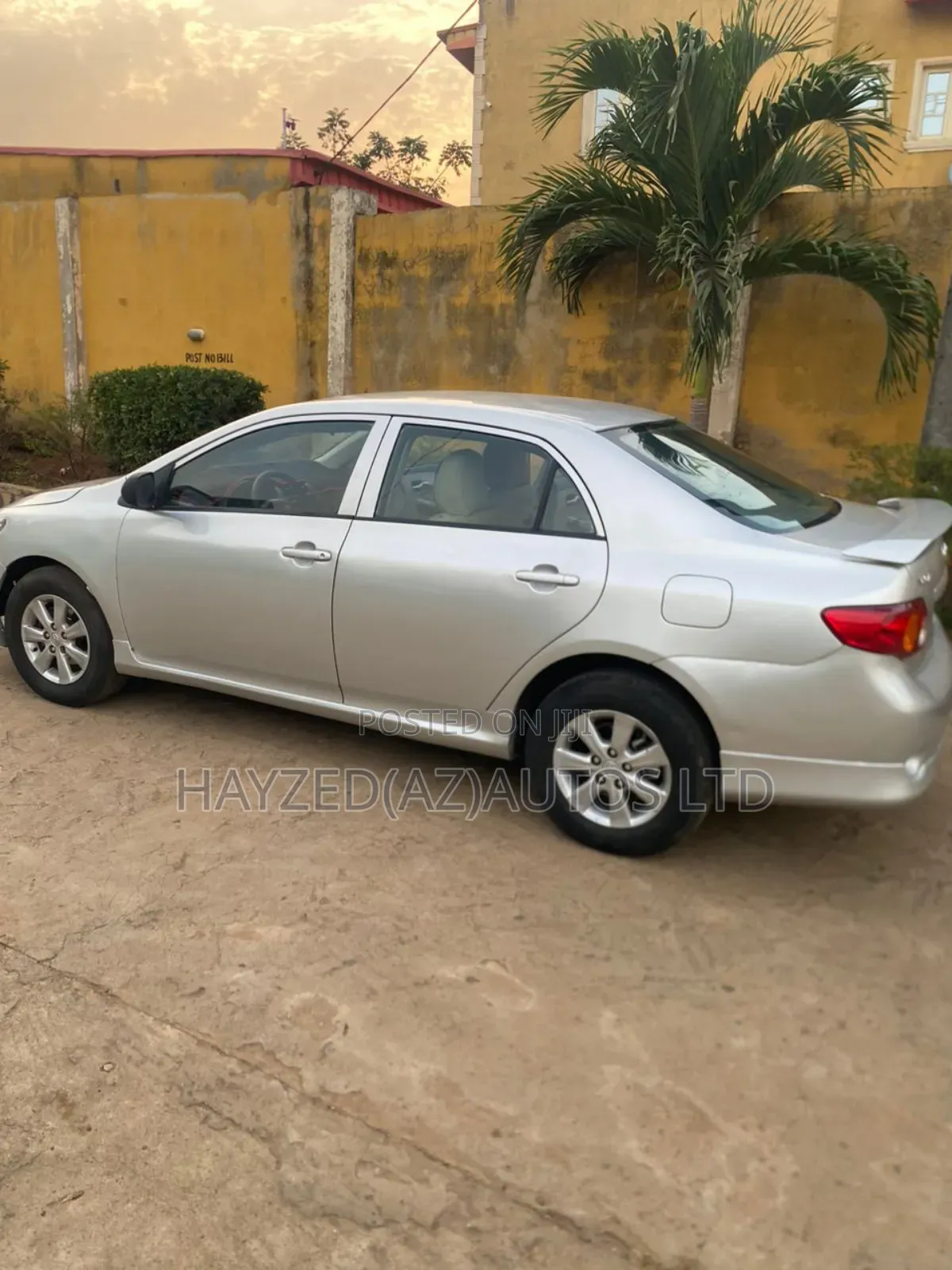 Toyota Corolla LE 4dr Sedan (1.8L 4cyl 4A) 2010 Silver