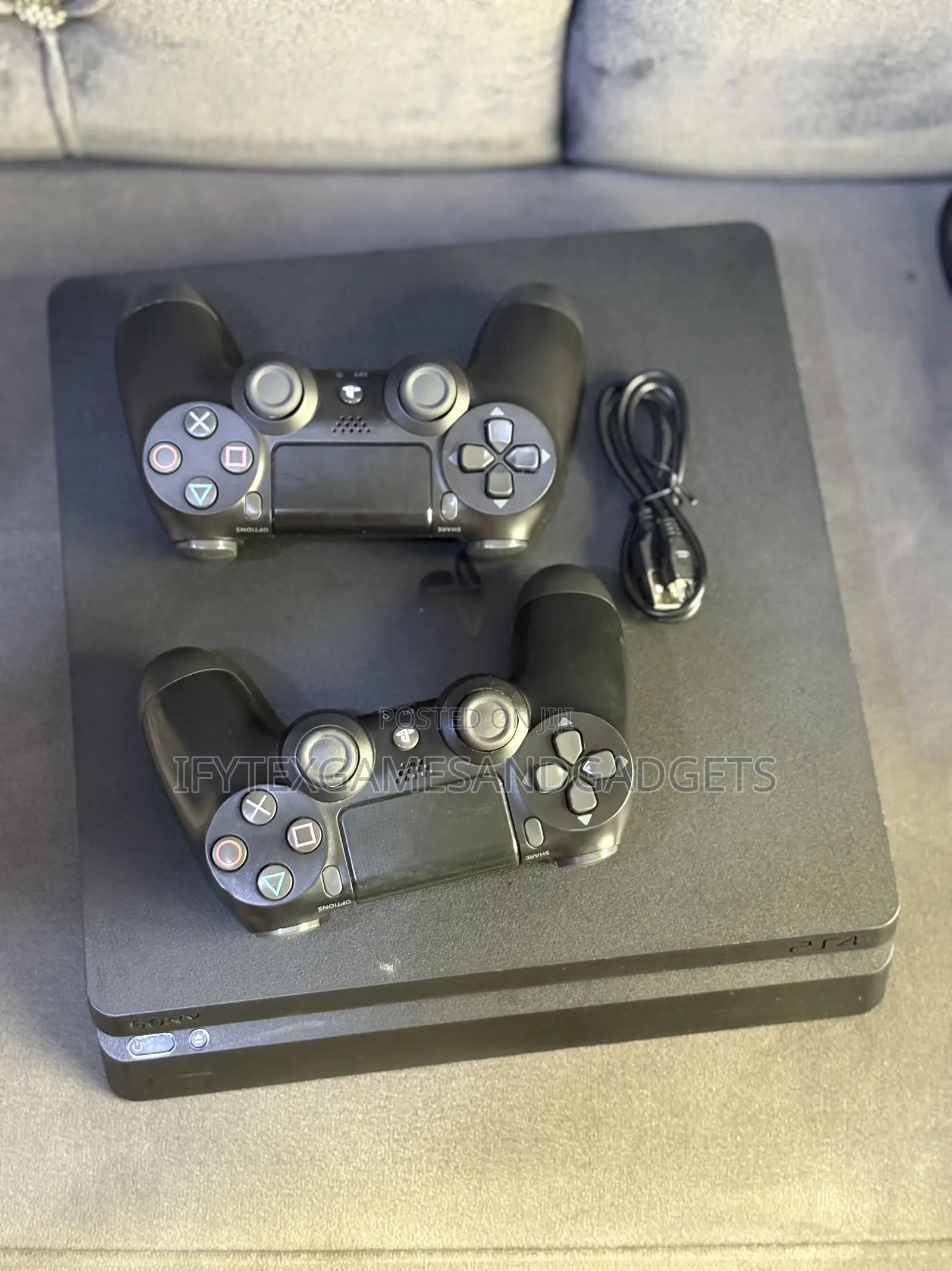 Ps 4 Slim 500gb With 2 Pads and 12 Games