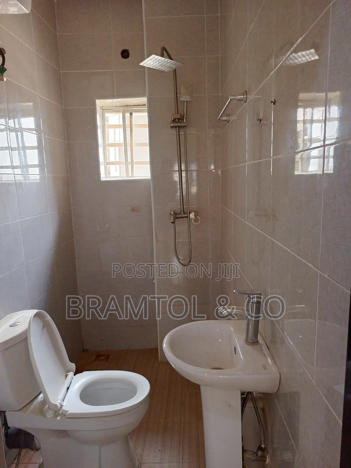 Neat 3 Bedroom for Residence or Airbnb