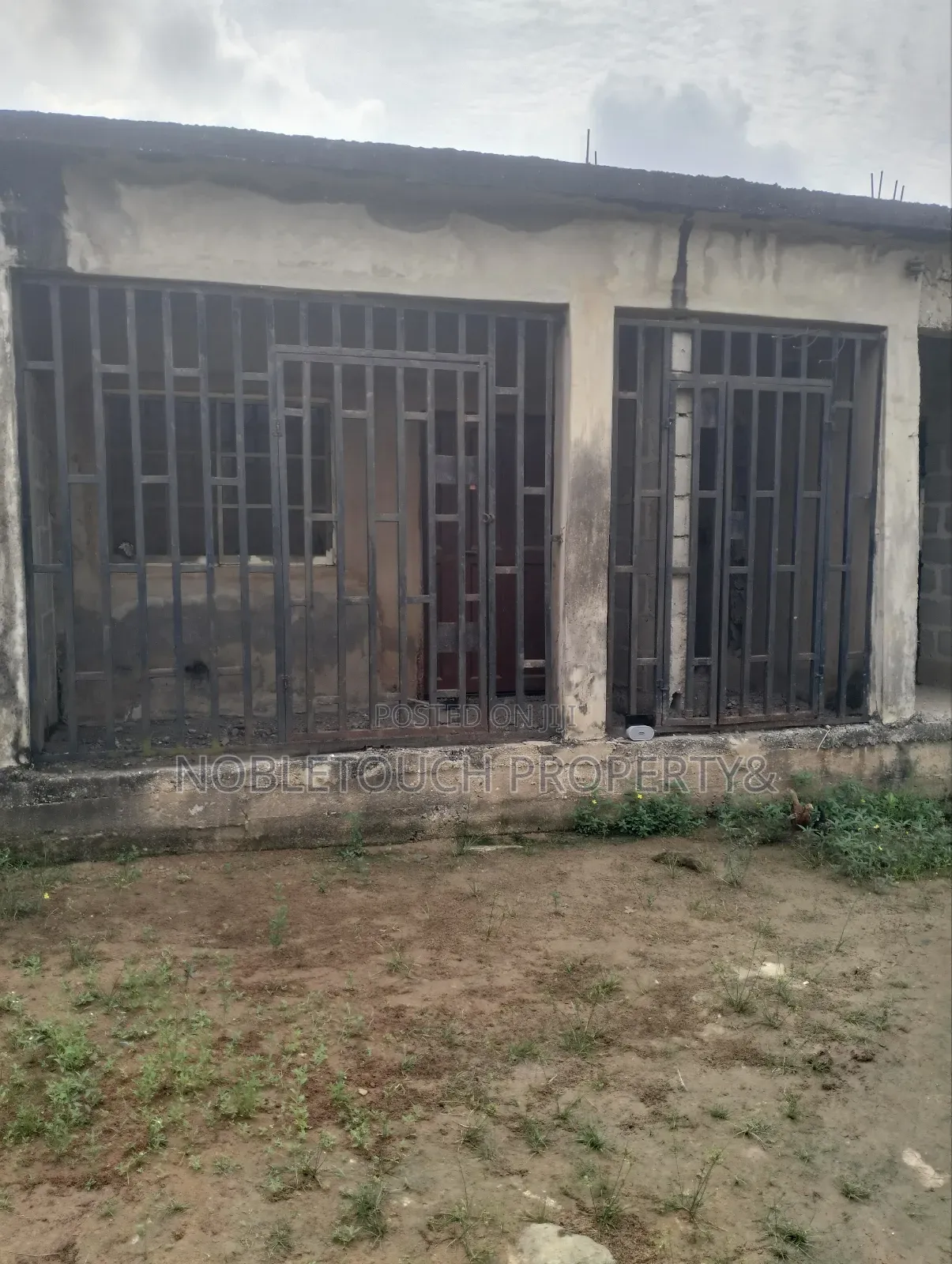 5bdrm Duplex in Kudebu Estate Ijegun for sale