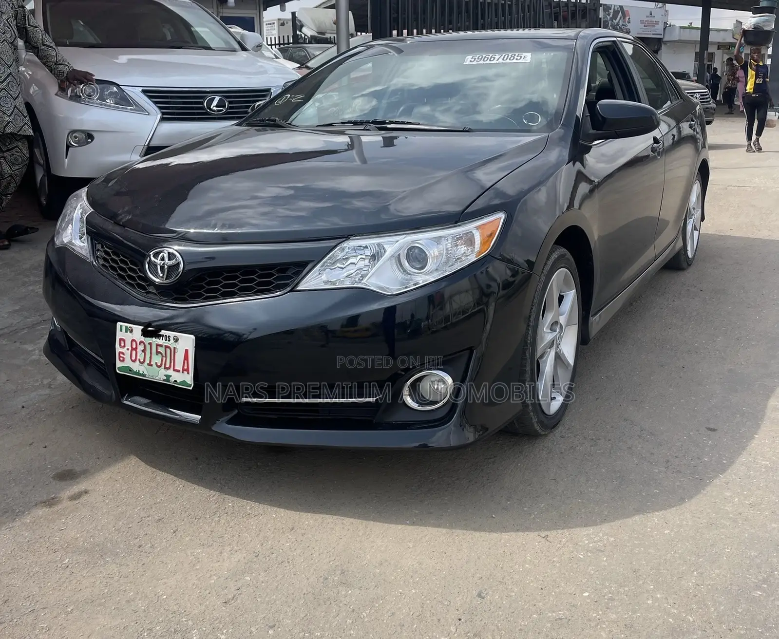 Toyota Camry SE V6 4dr Sedan (3.5L 6cyl 6A) 2012 Black