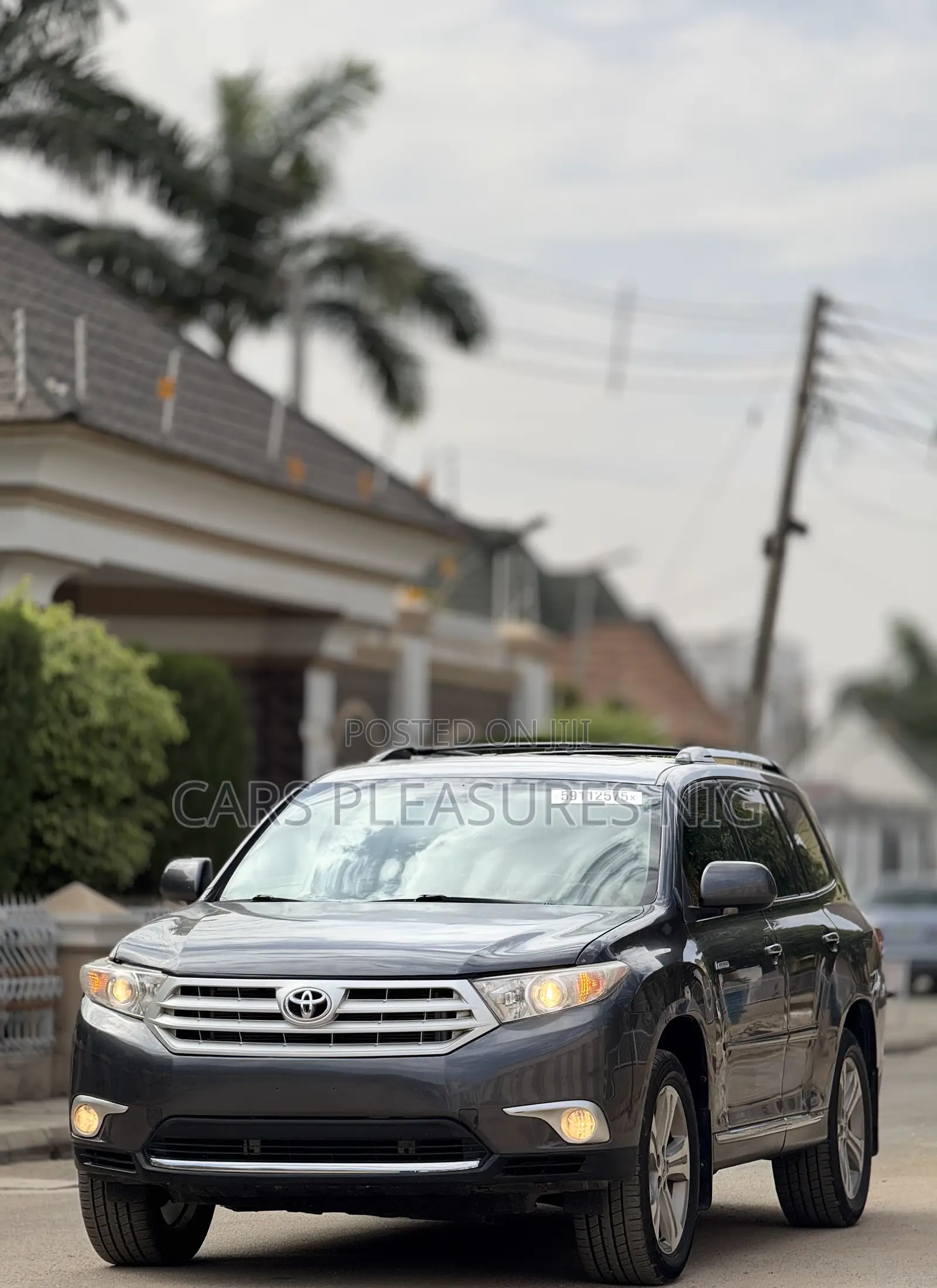 Toyota Highlander Limited 2012 Gray