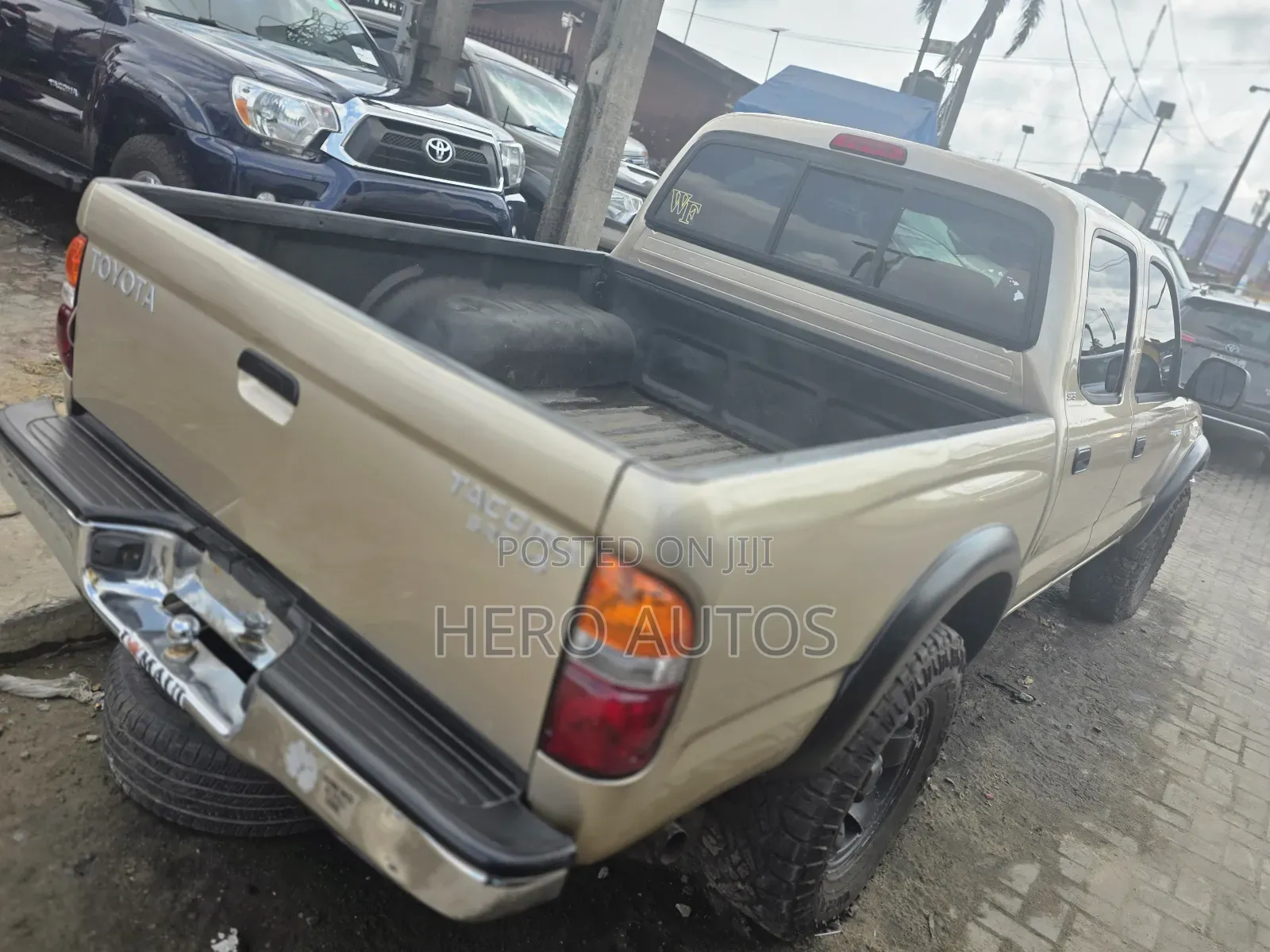 Toyota Tacoma Double Cab V6 4WD 2004 Gold