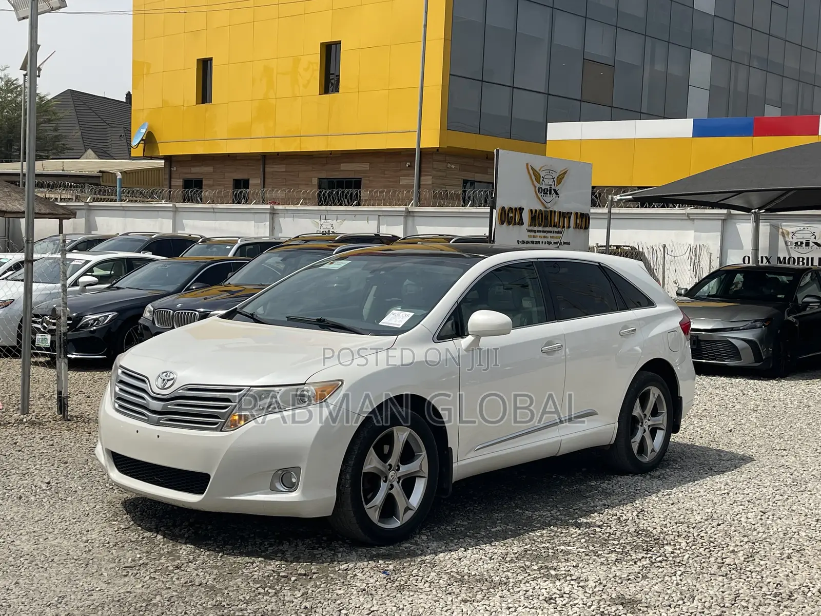 Toyota Venza V6 AWD 2011 White