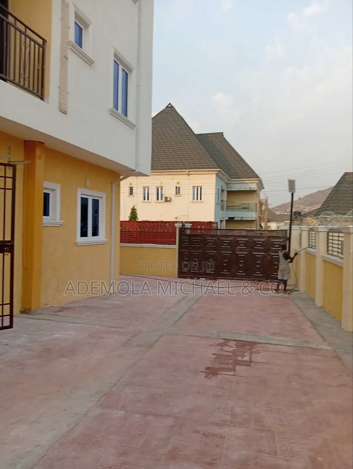 2bdrm Block of Flats in Fo1 Kubwa District for rent