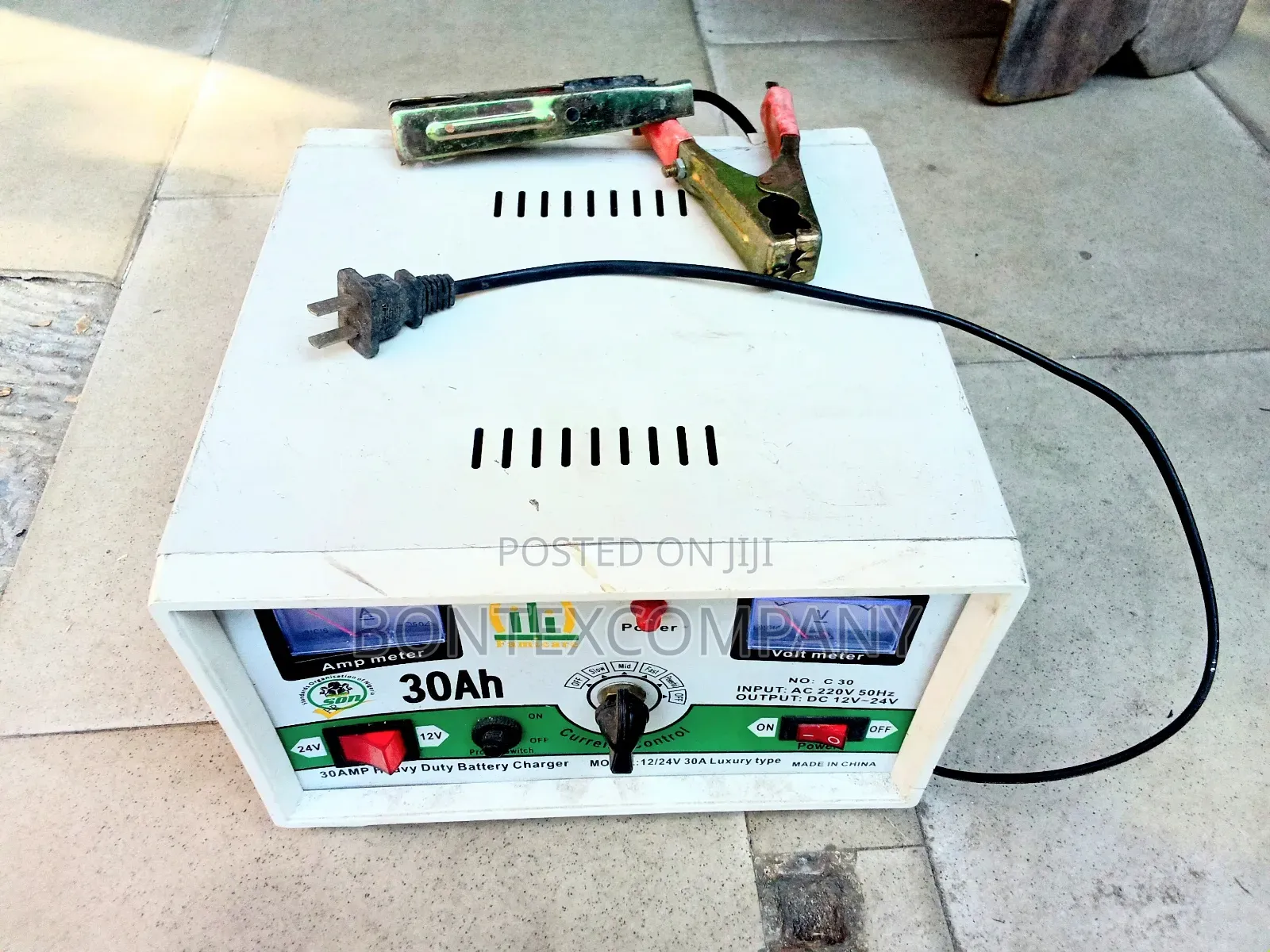 30ah Heavy-Duty Battery Charger