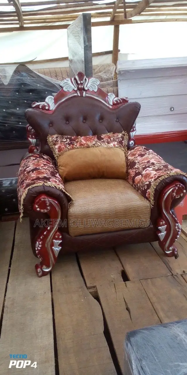 A Complete Set of Chair