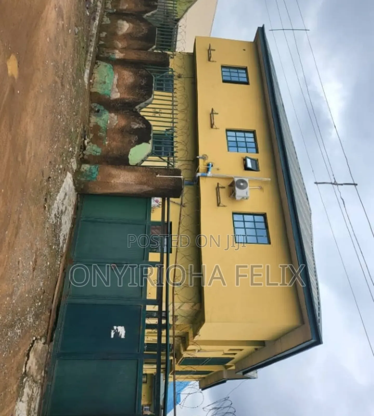 2bdrm Block of Flats in Crd Area Lugbe for sale
