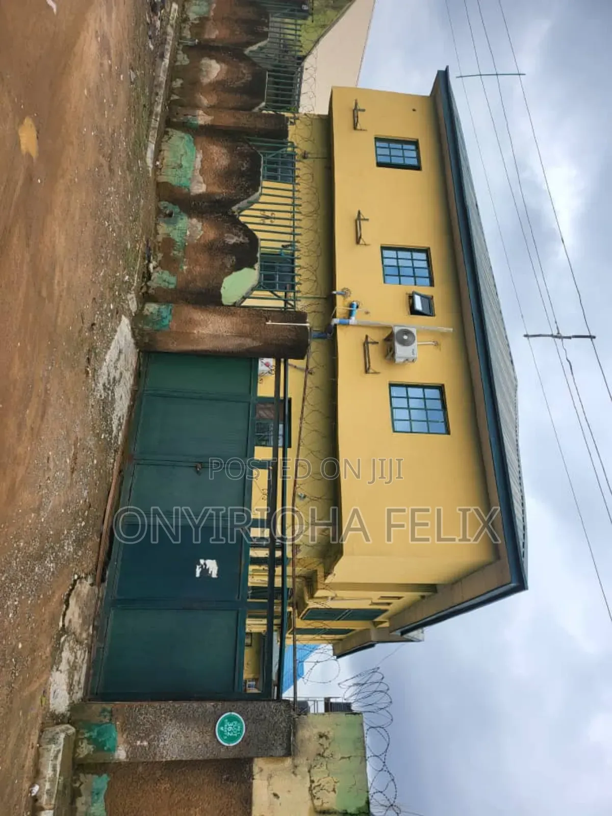 2bdrm Block of Flats in Crd Area Lugbe for sale