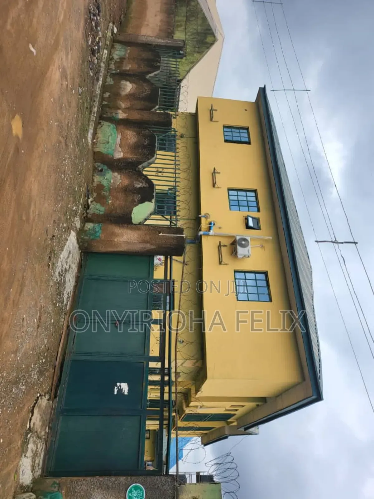 2bdrm Block of Flats in Crd Area Lugbe for sale