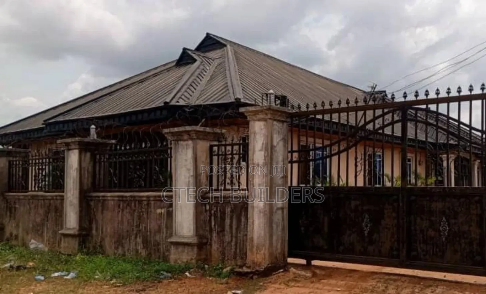 4bdrm Apartment in Benin City for sale