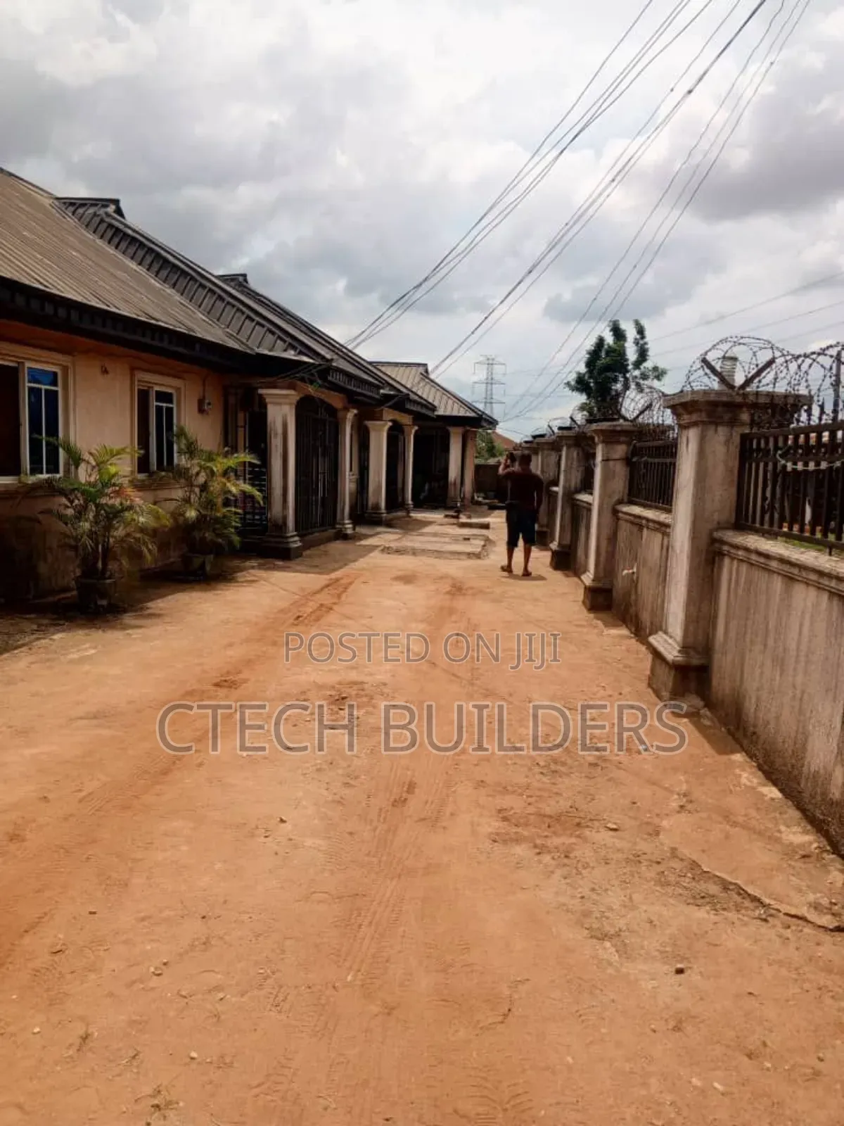 4bdrm Apartment in Benin City for sale