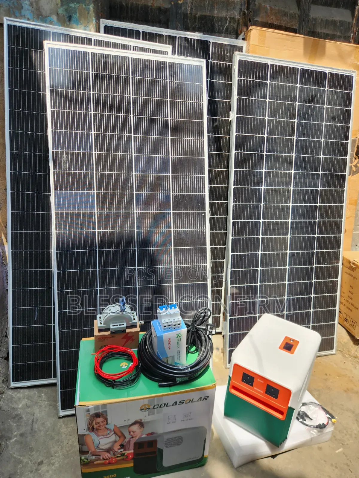 Powerful 3.6kwh Cola Solar Generator With 4 × 300w Solar Panels