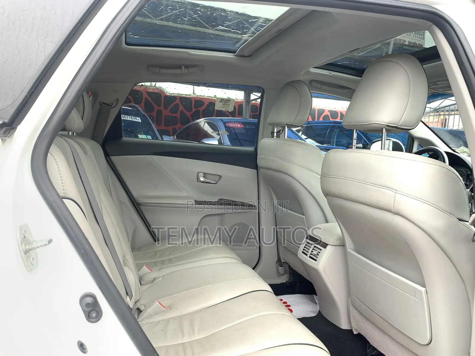Toyota Venza V6 AWD 2010 White