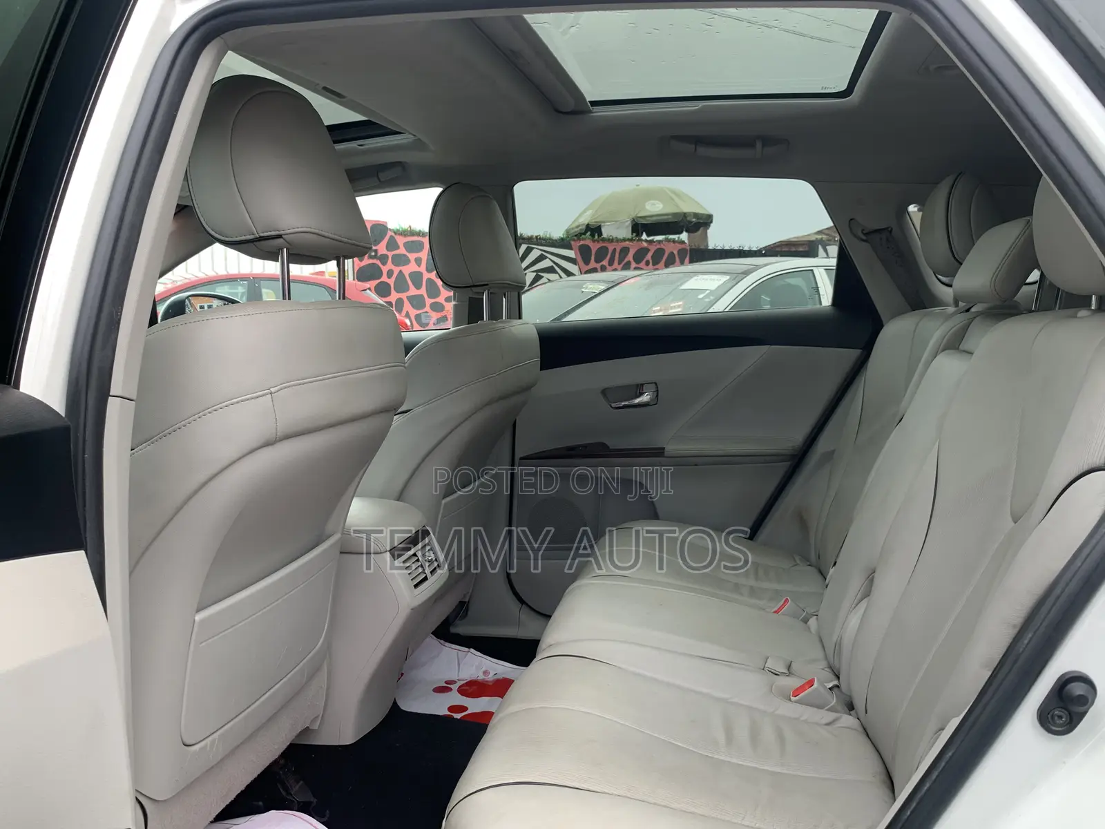 Toyota Venza V6 AWD 2010 White