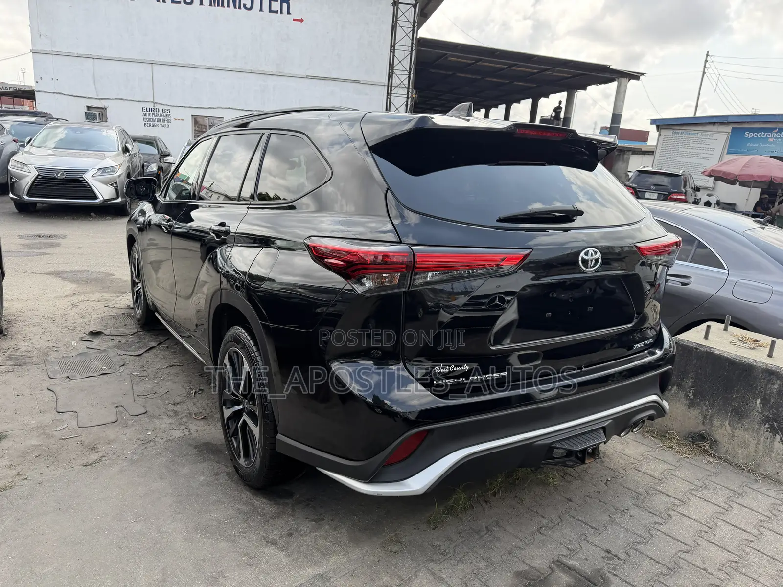 Toyota Highlander XSE 2022 Black
