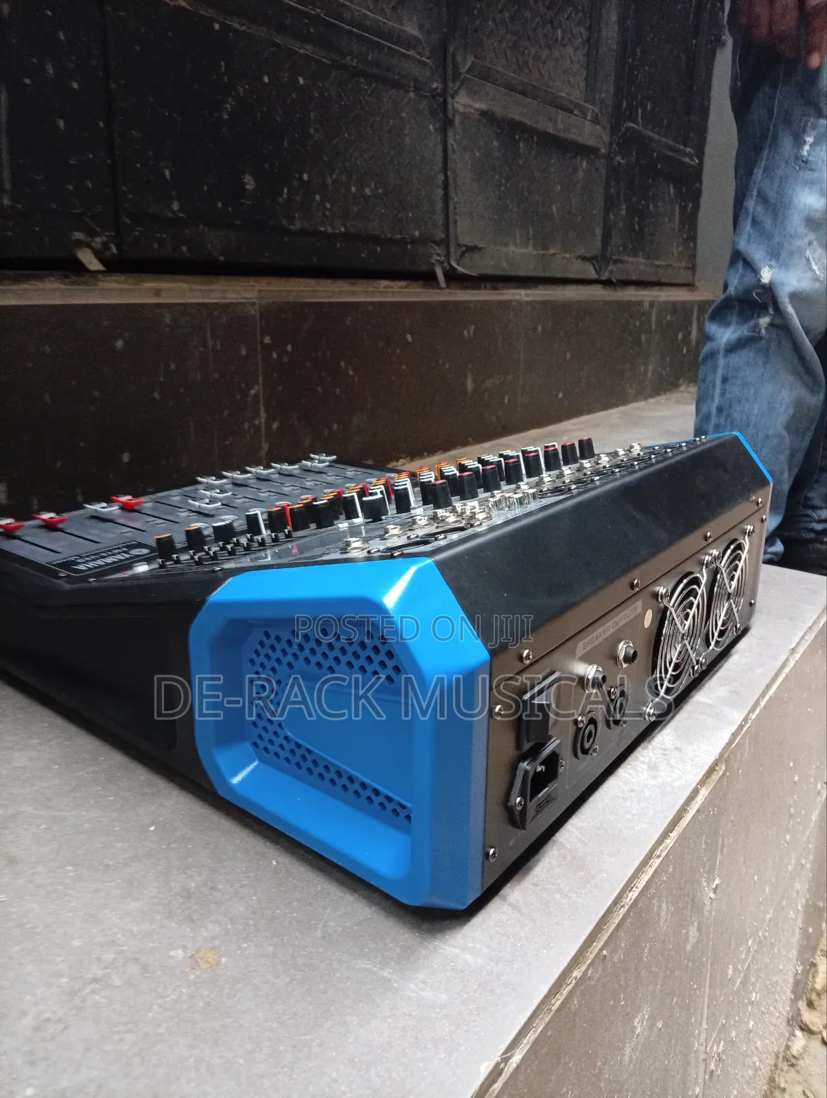 Yamaha Power Mixer P M 8