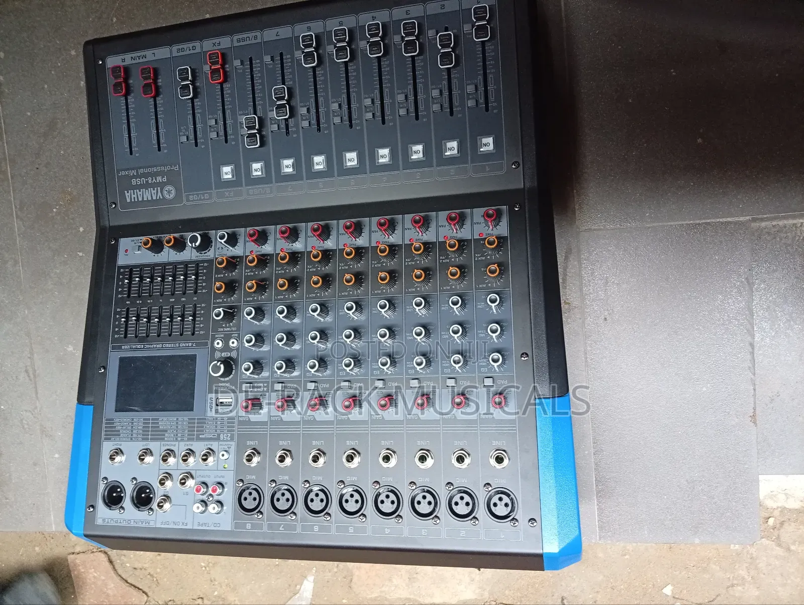 Yamaha Power Mixer P M 8