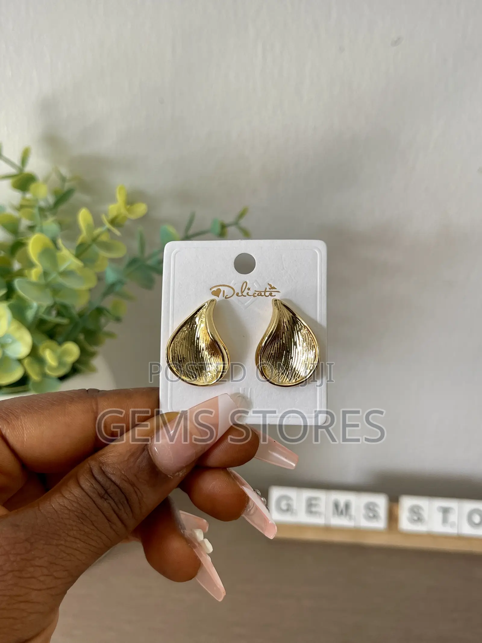 Premium Gold Twisted Hoop Earrings – Designer Croissant Style