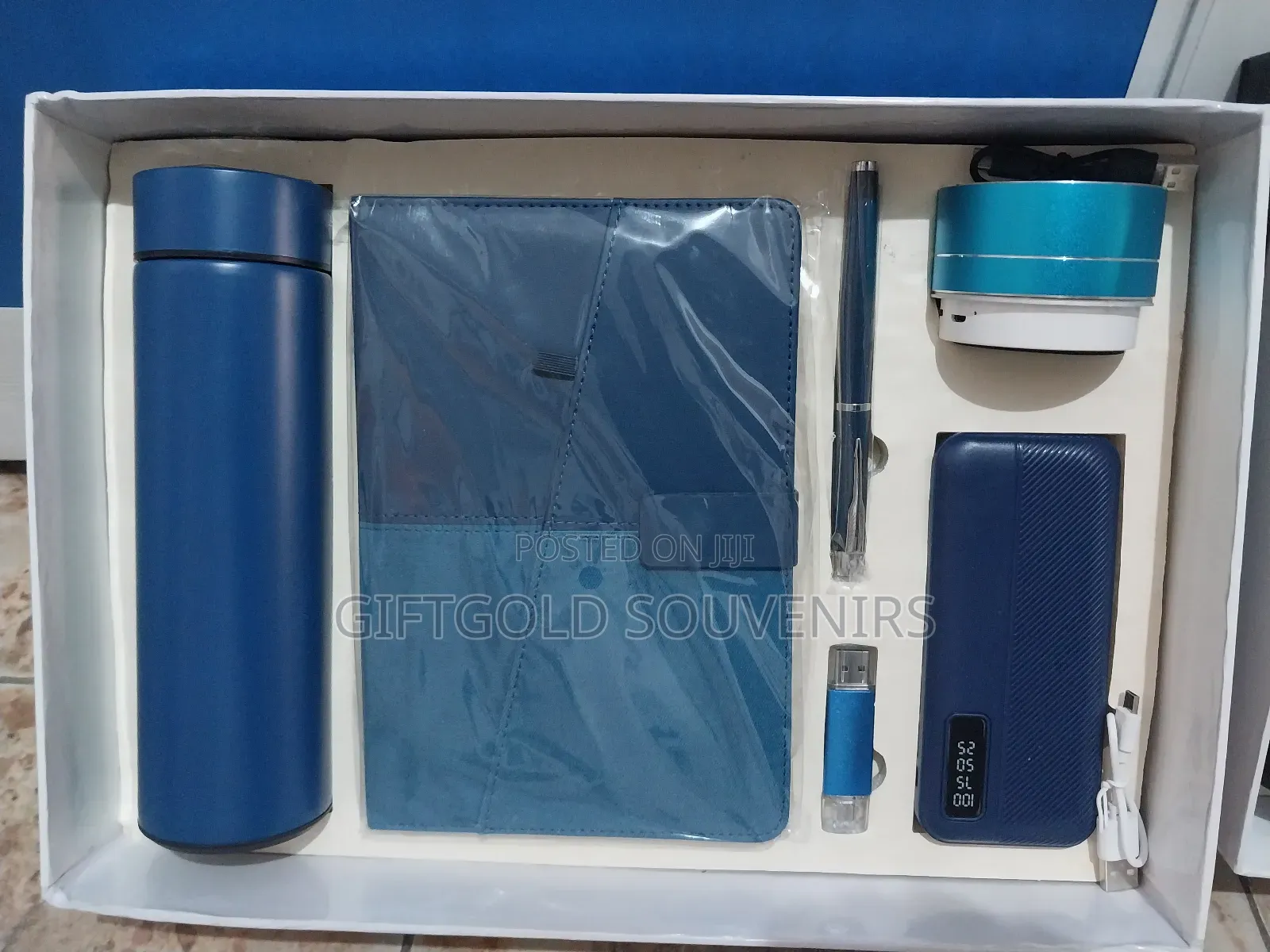 6 in 1 Corporate Business Gift Set