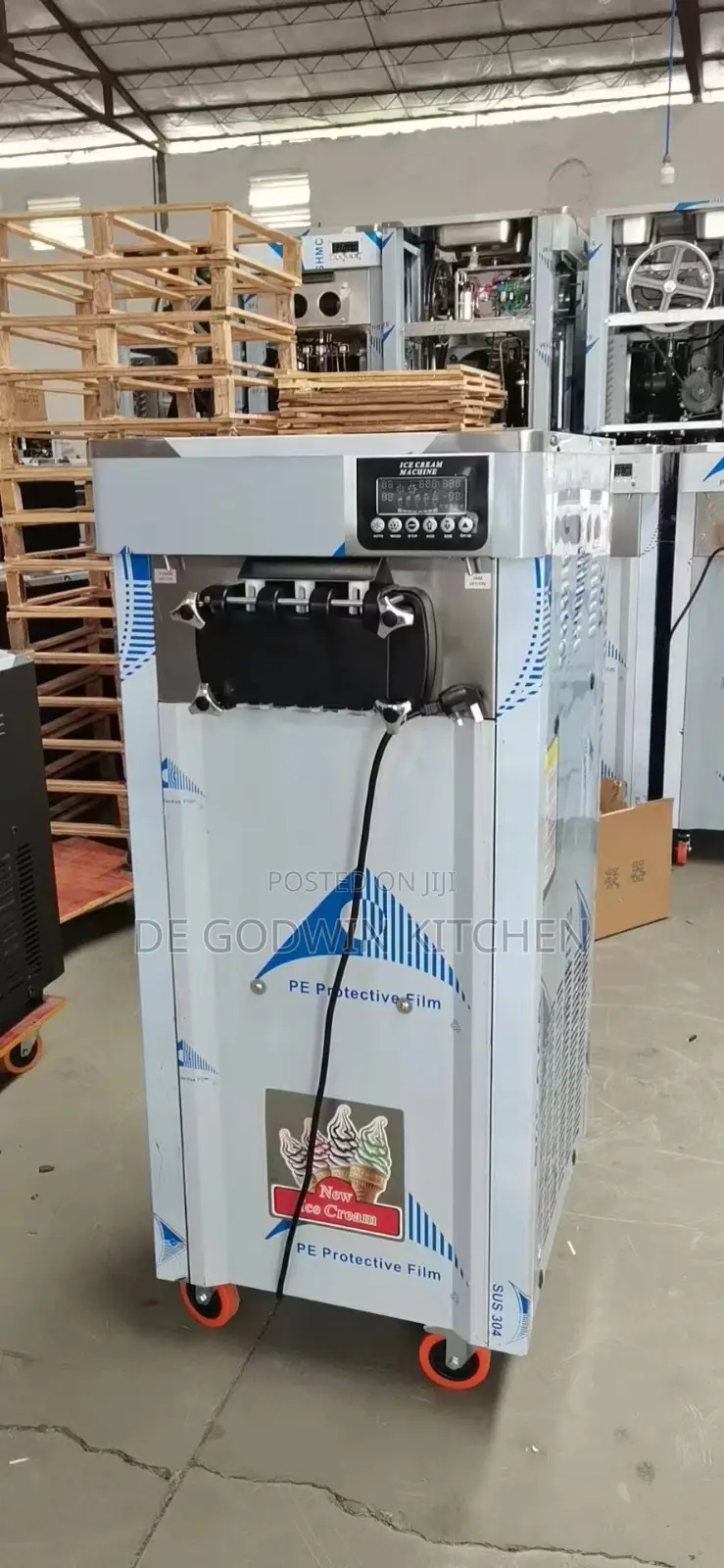 Standing Ice Cream Machine 3 Dispenser
