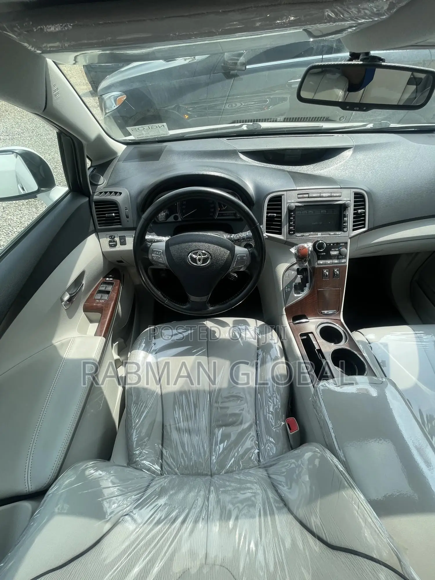 Toyota Venza V6 AWD 2011 White