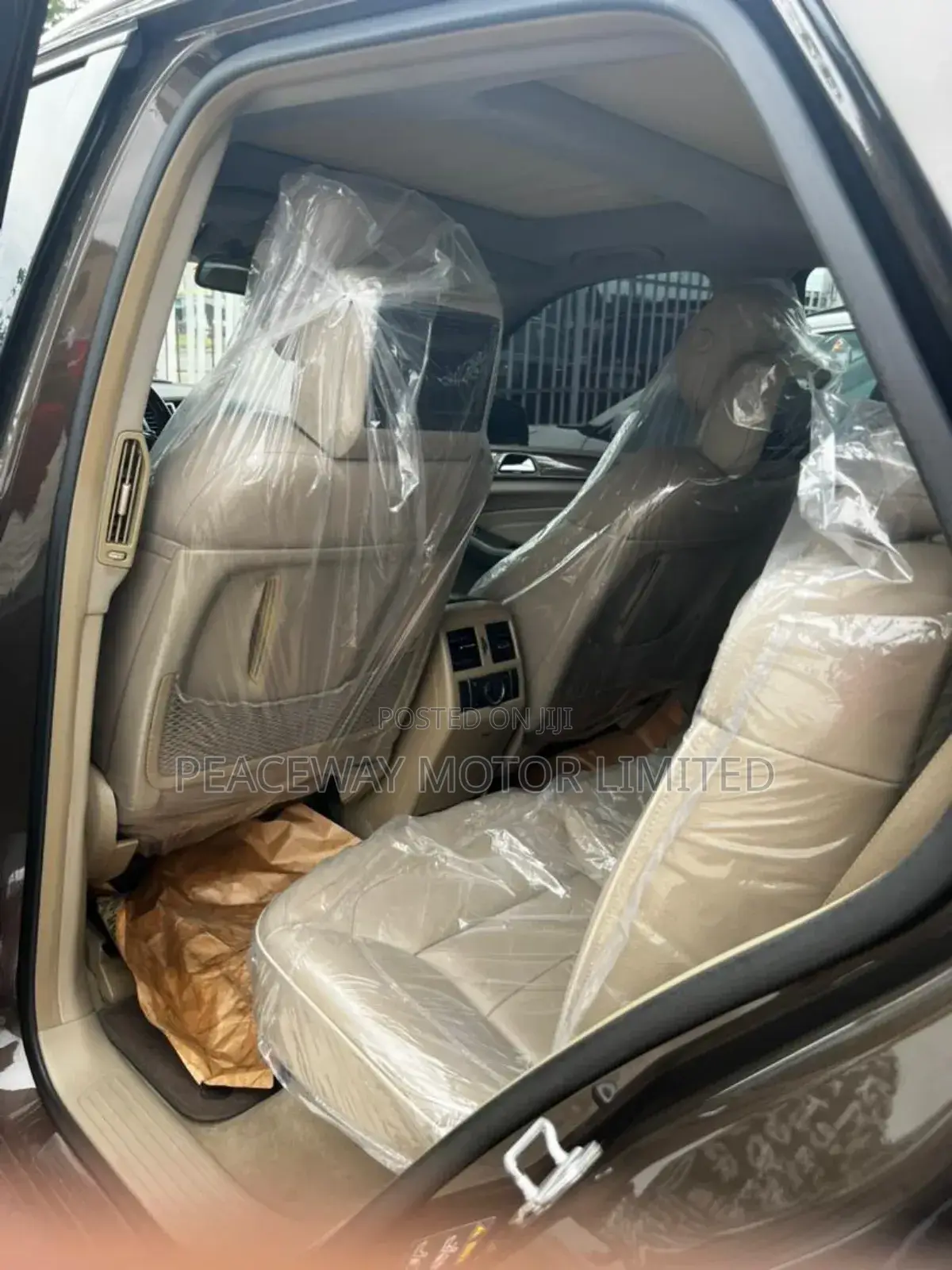 Mercedes-Benz M Class 2013 Brown