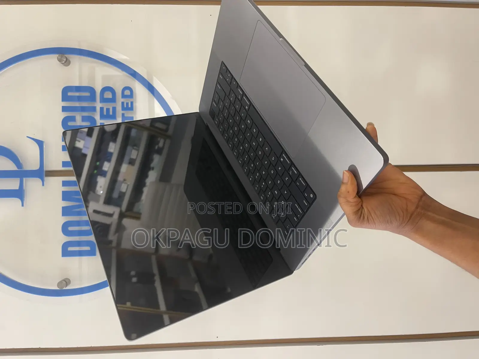 Laptop Apple MacBook Pro 2021 M1 32GB Apple M1 Pro HDD+SSD 1T