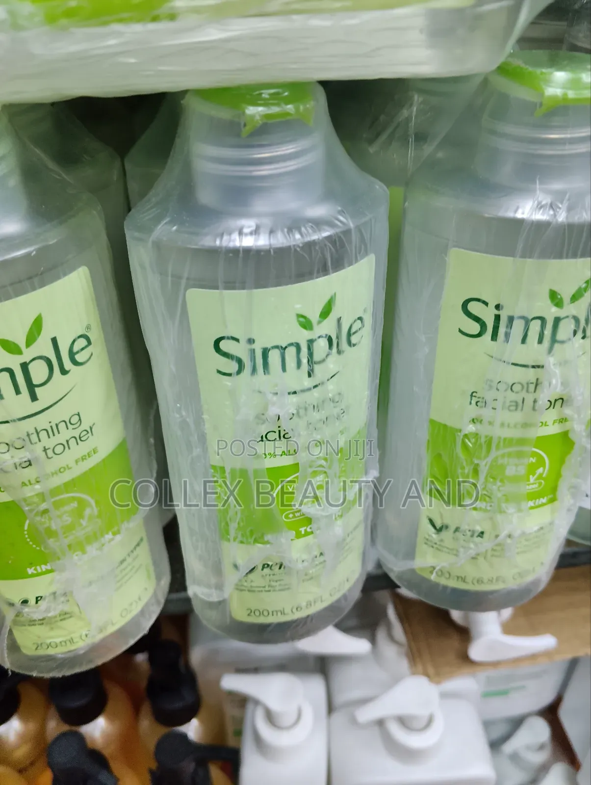 Simple Refreshing Facial Wash