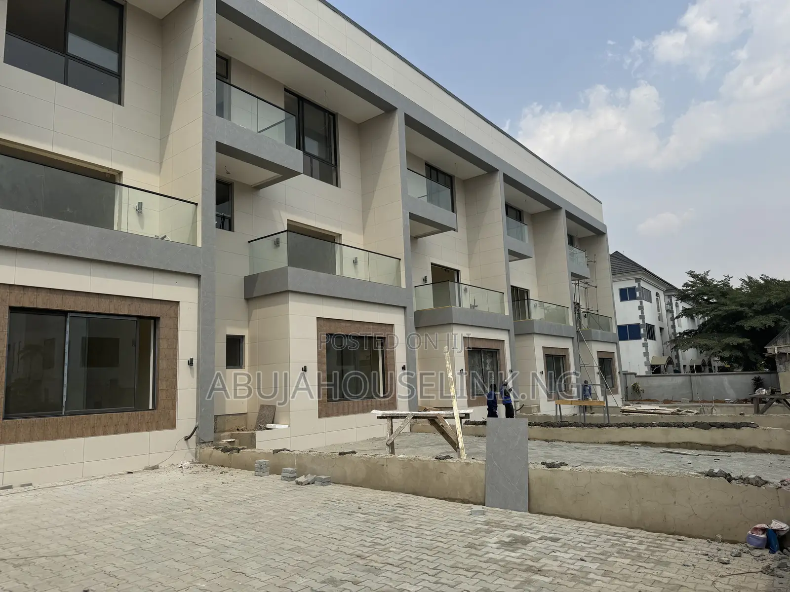 4bdrm Townhouse/Terrace in Katampe Extension for Sale