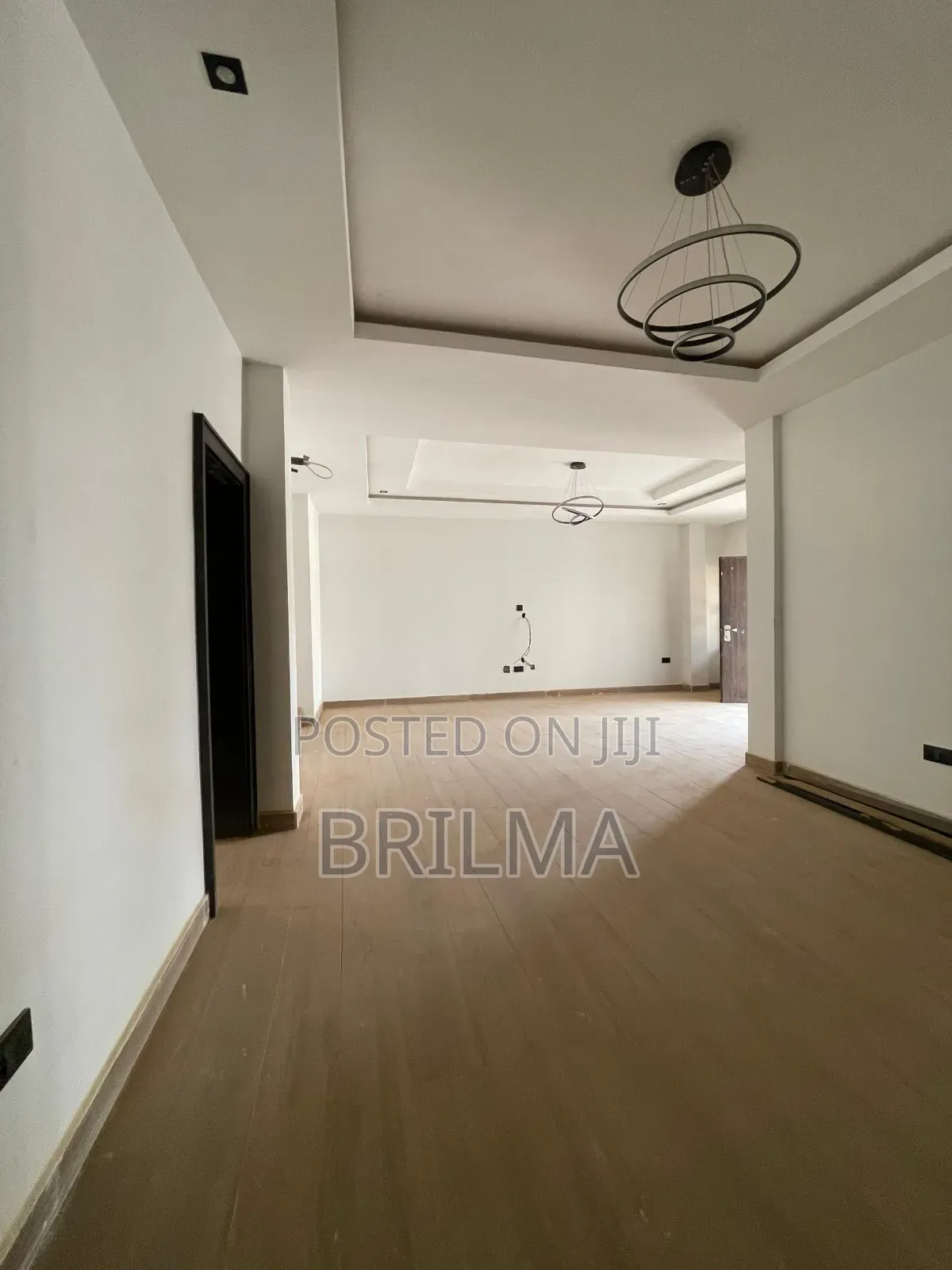 3bdrm Block of Flats in Kaura for sale