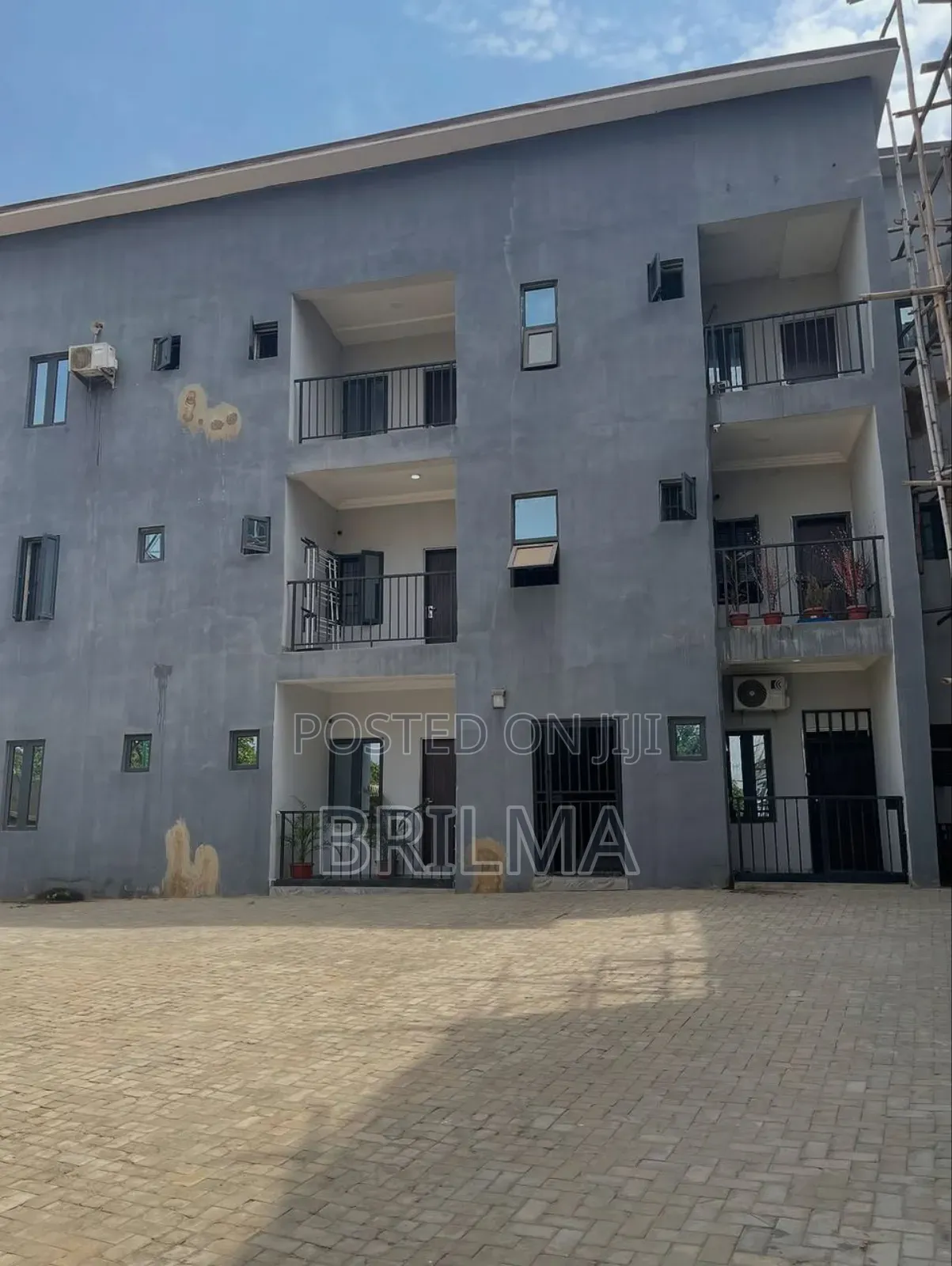2bdrm Block of Flats in Kaura for sale