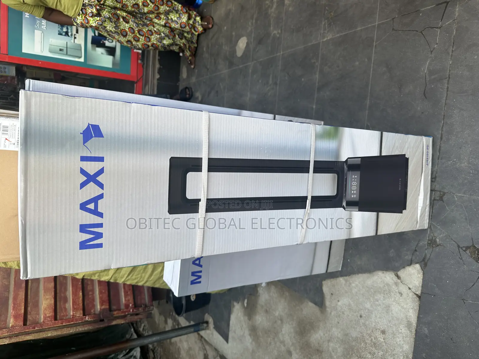 Maxi Quiet Breeze Bladeless Digital Displays