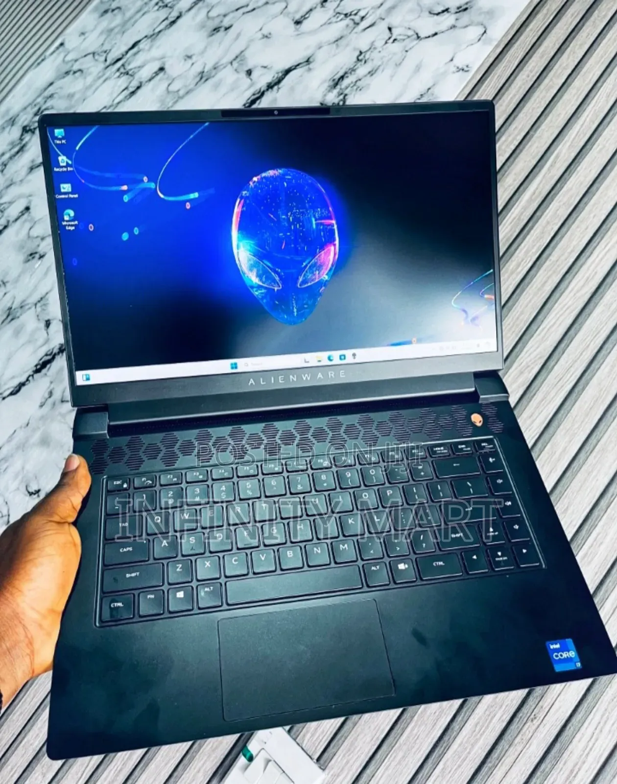 Laptop Dell Allenware M15 R5 8GB Intel Core i7 SSD 1T