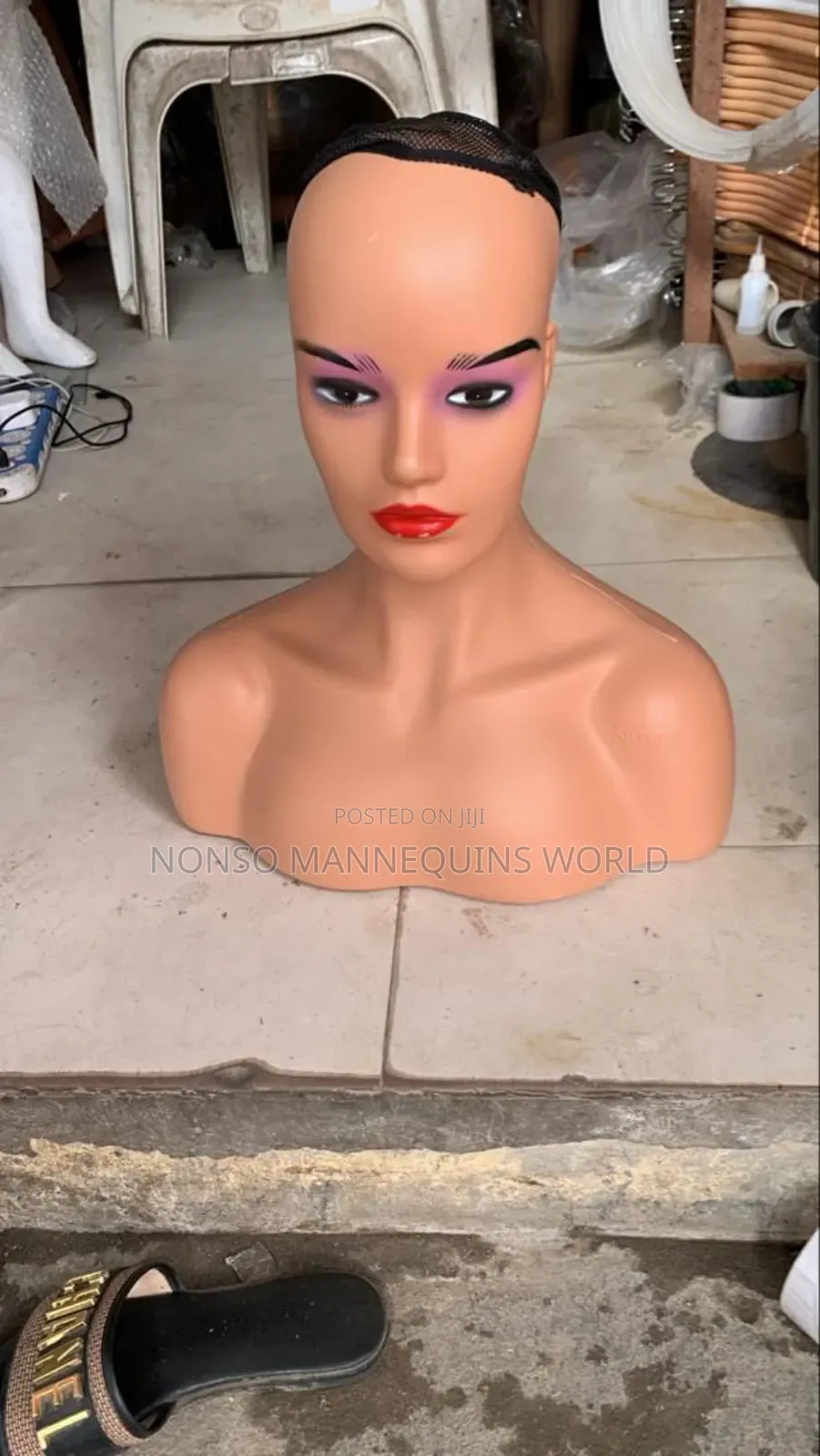 Female Head Mannequin With Shoulder