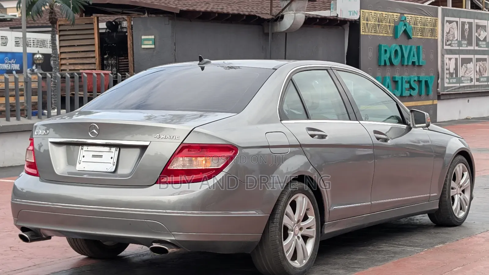 Mercedes-Benz C300 Luxury 4Matic Sedan AWD (3.0L 6cyl 7A) 2010 Gray