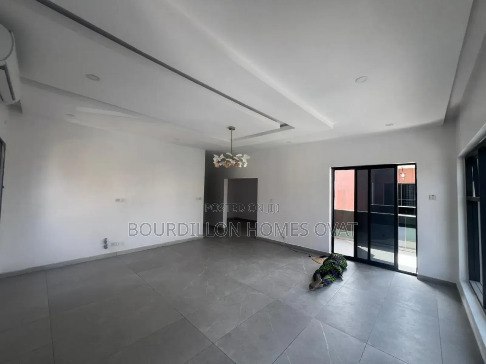 5bdrm Duplex in Lekki Phase 1 for rent