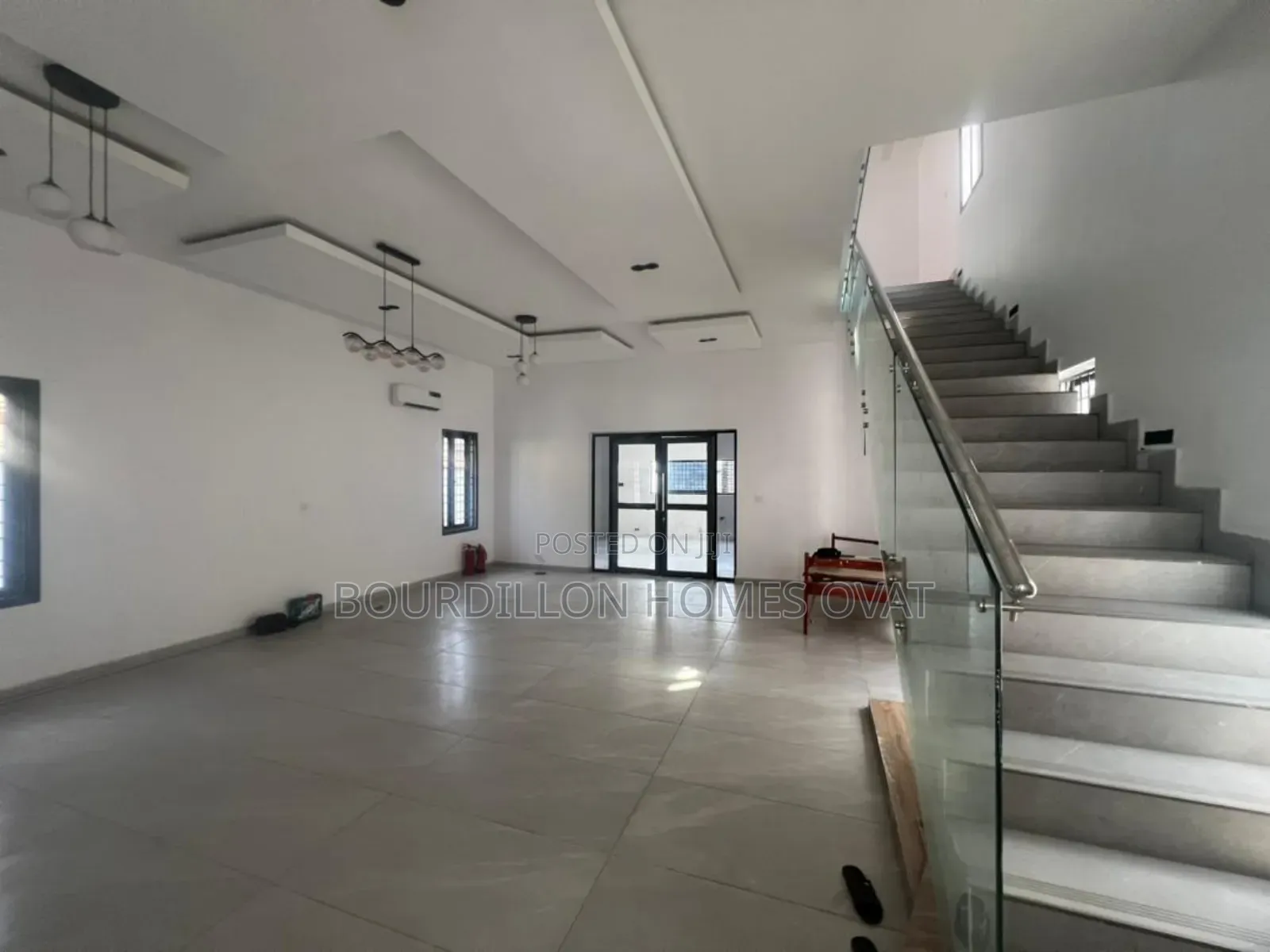 5bdrm Duplex in Lekki Phase 1 for rent