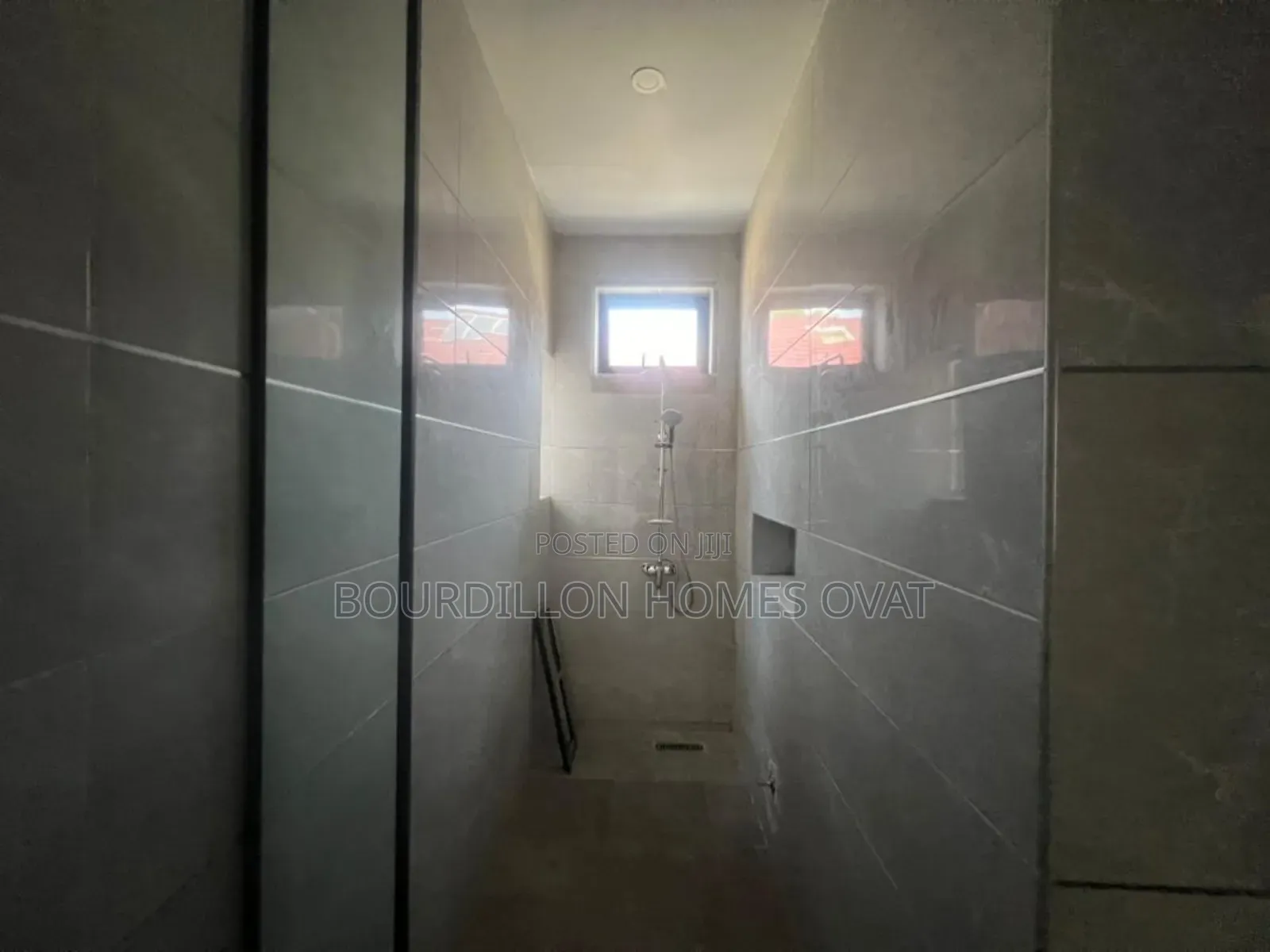 5bdrm Duplex in Lekki Phase 1 for rent