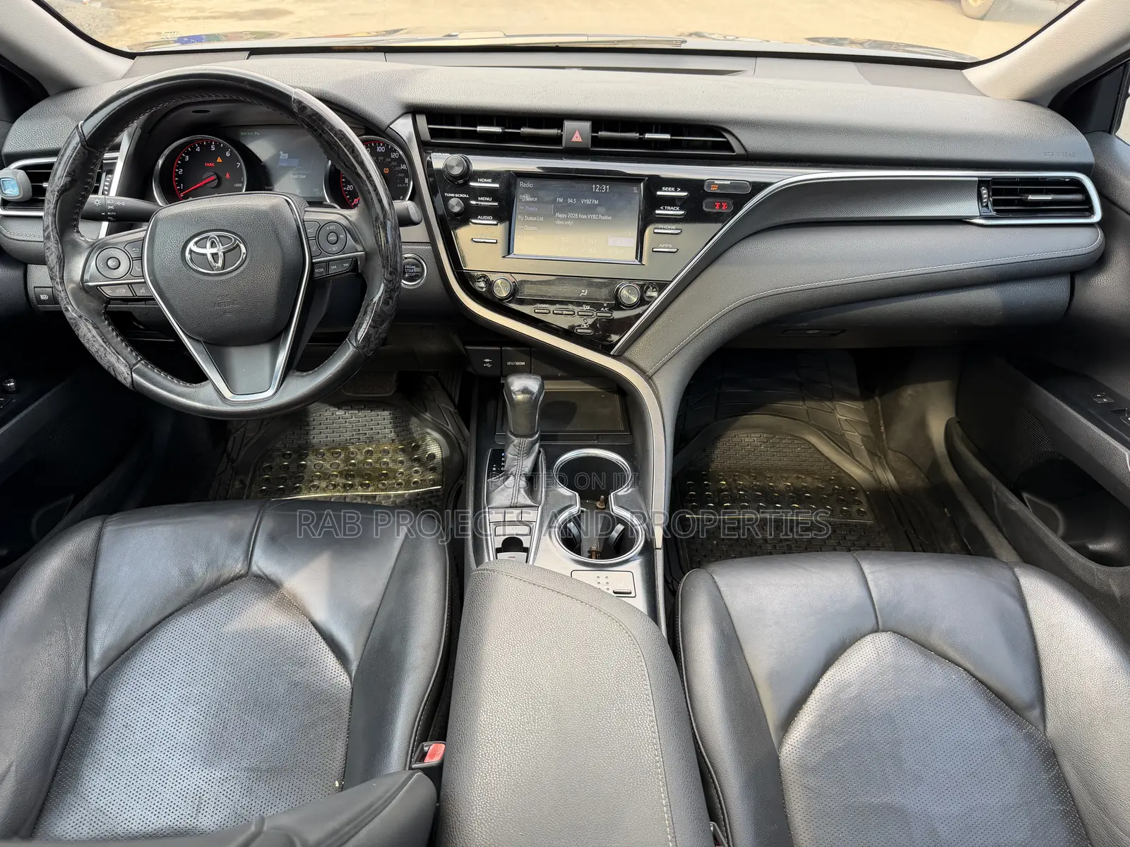 Toyota Camry XSE FWD (2.5L 4cyl 8AM) 2018 Black