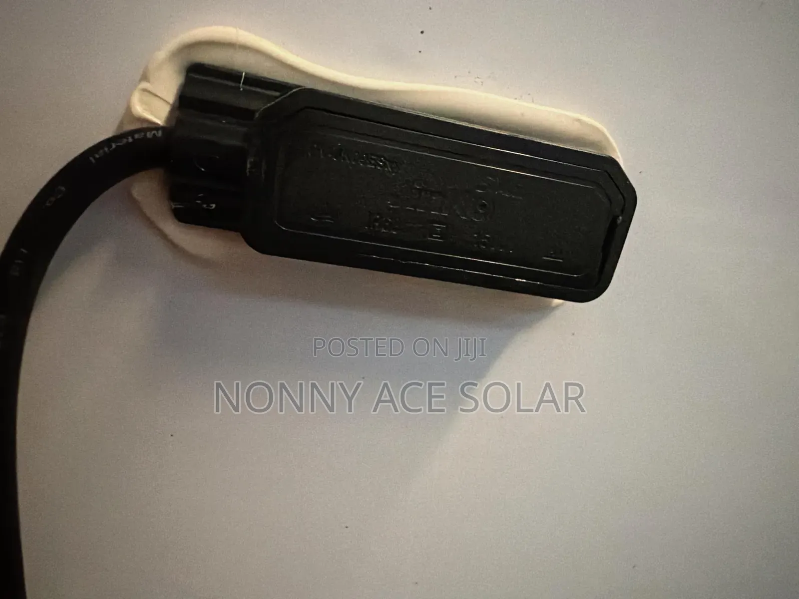 Jinko 635 Watts Half Cut Solar Panel 132 Cells 20 Busbar