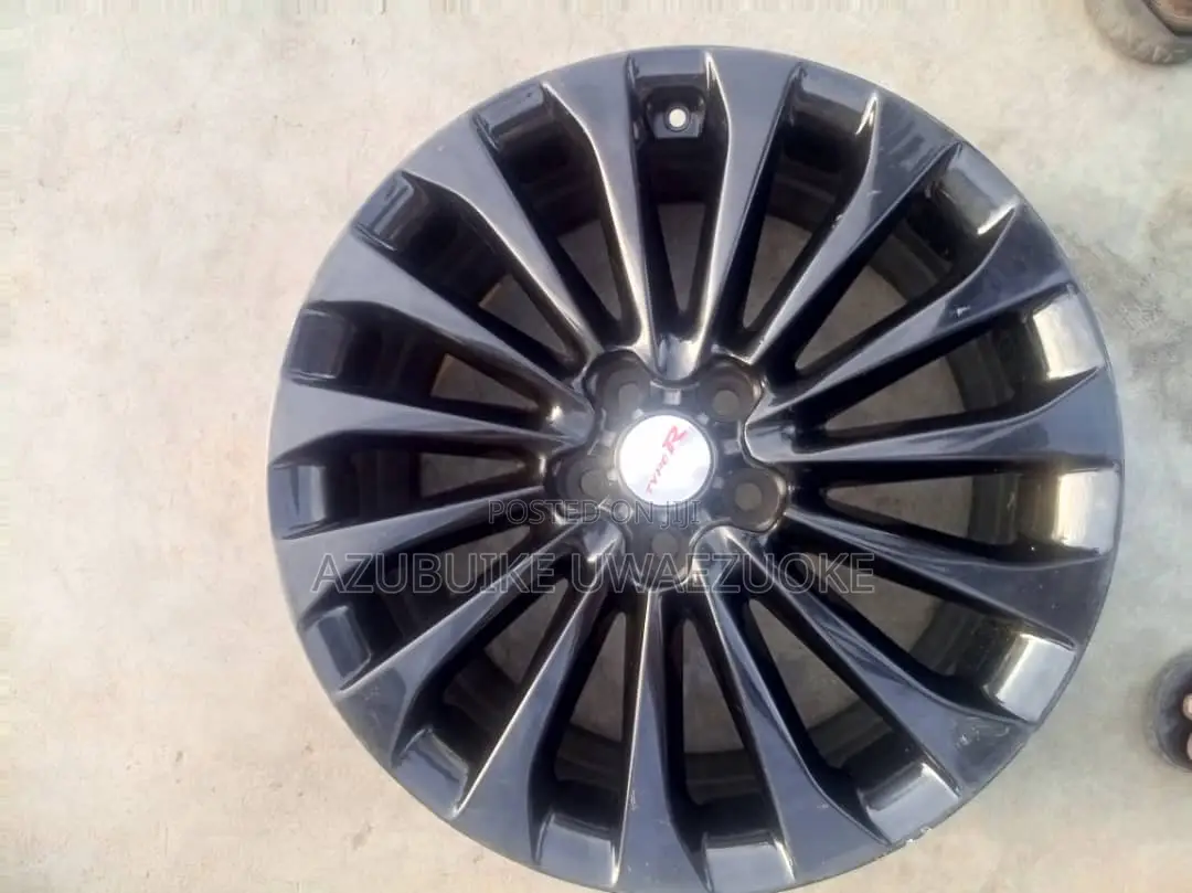 19"Rim Toyota Venza/ Highlander Available