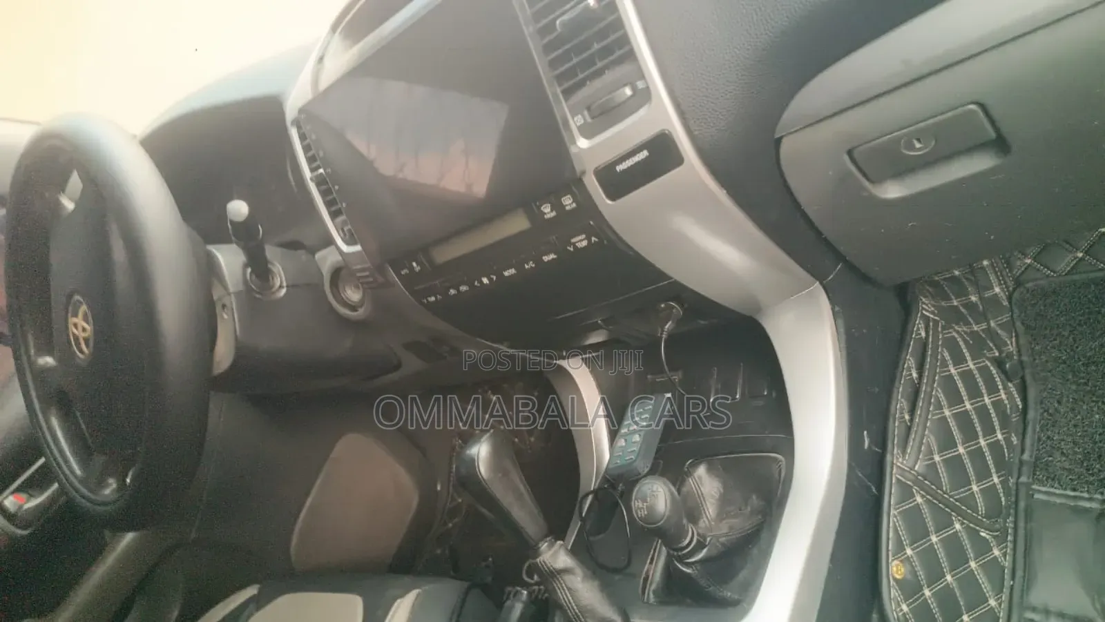 Toyota Land Cruiser Prado 4.0 Petrol TX-L 2015 White