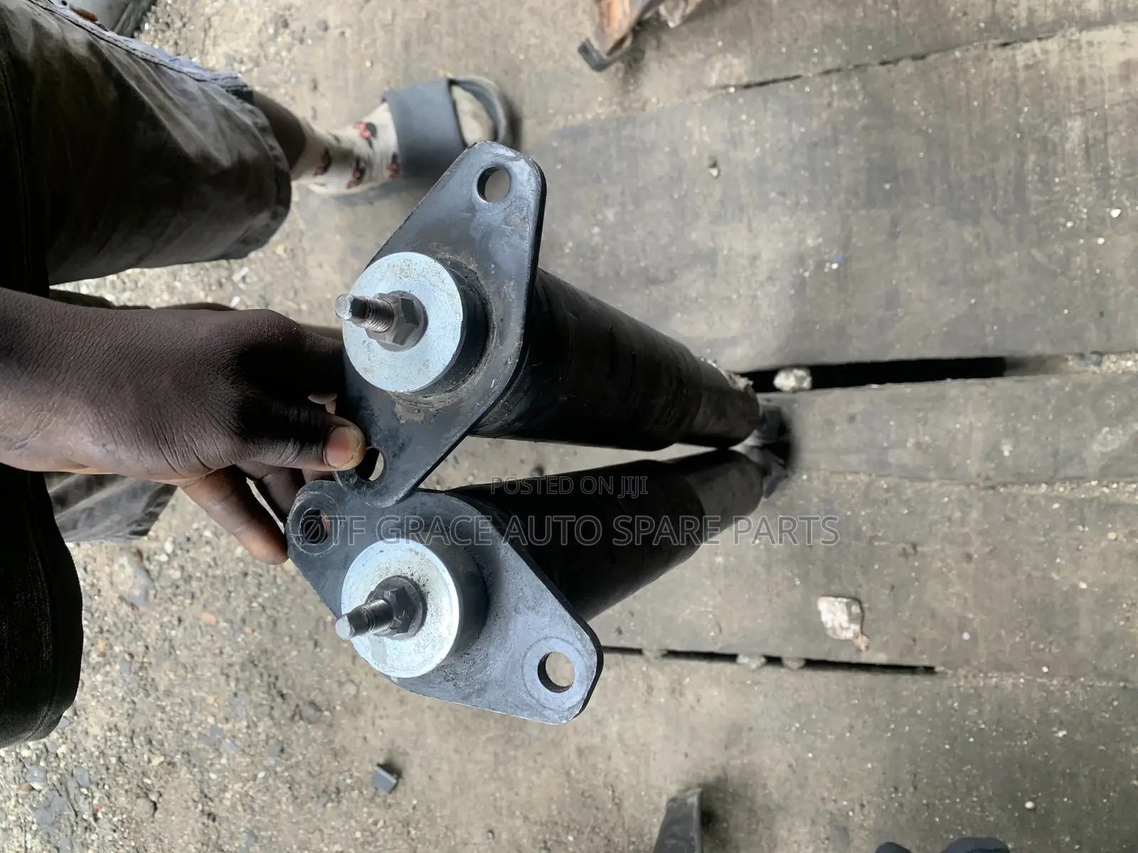 Rear Shock Chrysler 300c