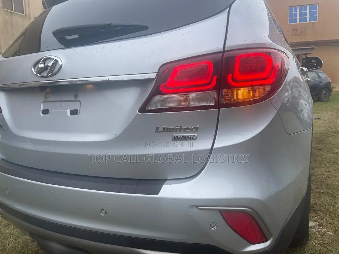 Hyundai Santa Fe Limited Ultimate AWD 2018 Silver