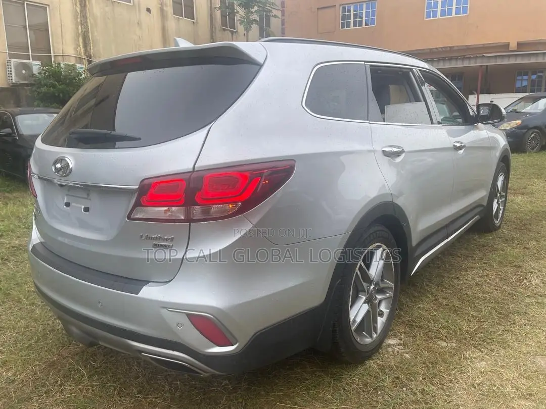 Hyundai Santa Fe Limited Ultimate AWD 2018 Silver