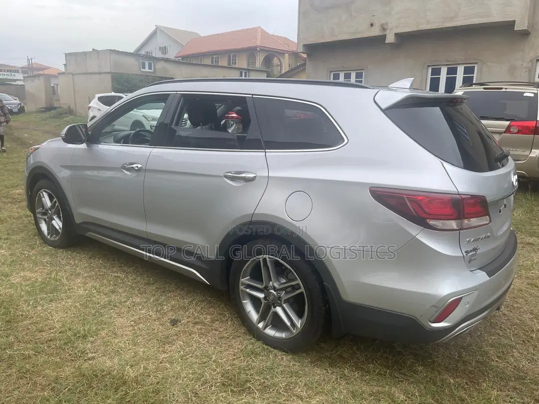 Hyundai Santa Fe Limited Ultimate AWD 2018 Silver