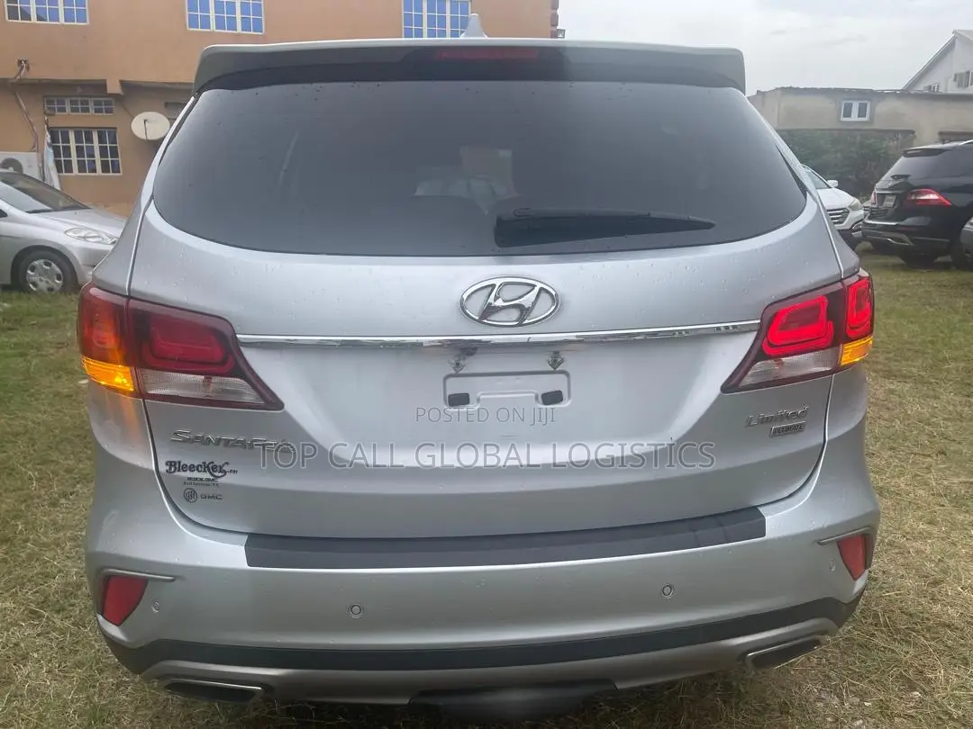 Hyundai Santa Fe Limited Ultimate AWD 2018 Silver