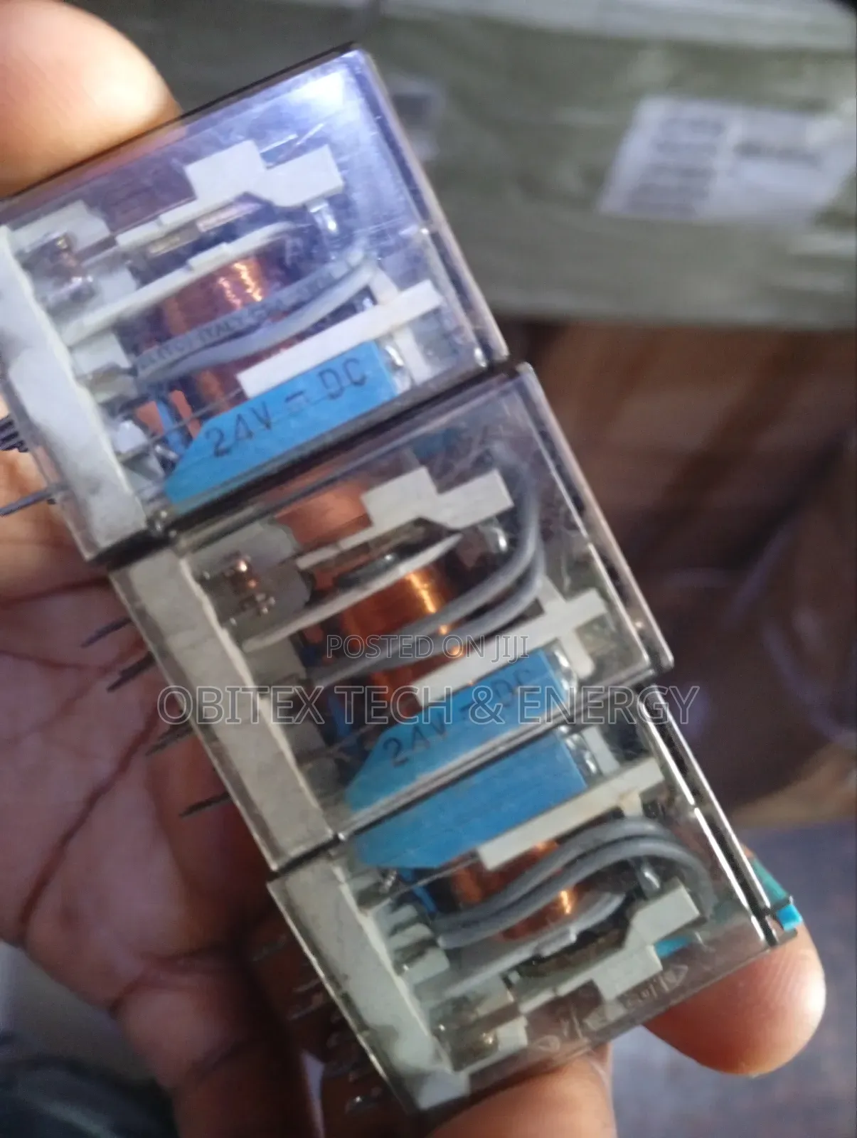 Finder 55 Series Industrial Electromagnetic Plug-in Relay (4pdt, 7a)