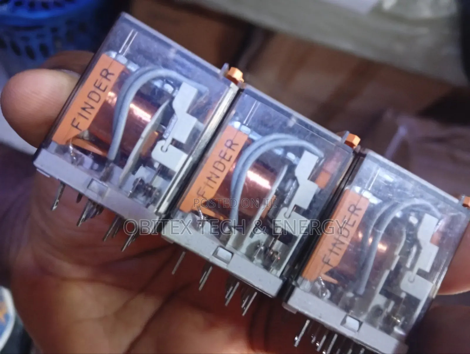 Finder 55 Series Industrial Electromagnetic Plug-in Relay (4pdt, 7a)